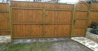 Купить распашные ворота деревянные Надым, цена от 2718 руб.